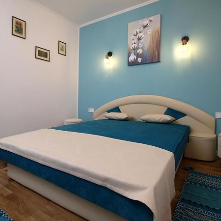 White Stone Apartment Sibiu Exterior photo